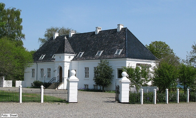 Strandbjerggaard